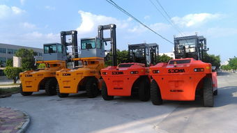 国产与进口32吨设备搬运叉车 配置与价格的深度对比分析